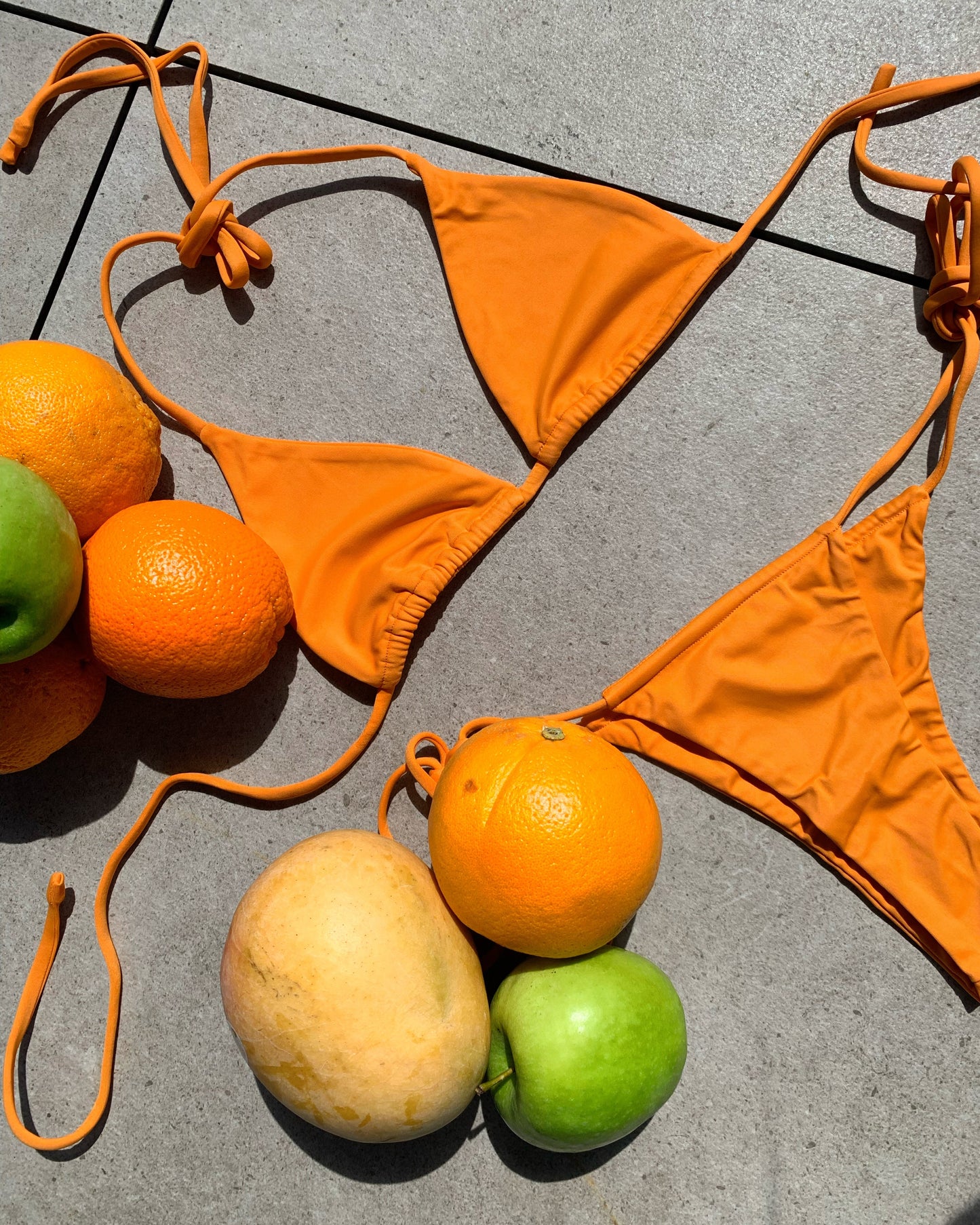 VENUS Triangle Top - Apricot